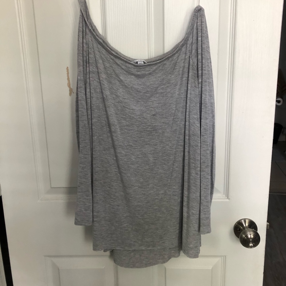 GUESS flowy off the shoulder long sleeve shirt